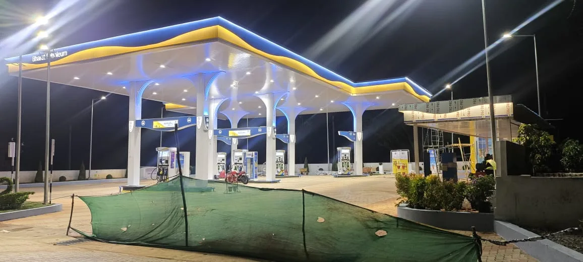 Premium LED Signage (Petroleum, Corporate & Retail) — photo 7 of 9