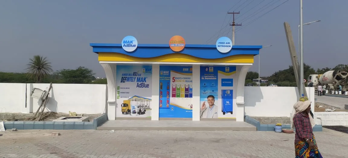 Integrated Canopy at Jannu Karthik Filling Station — photo 2 of 6